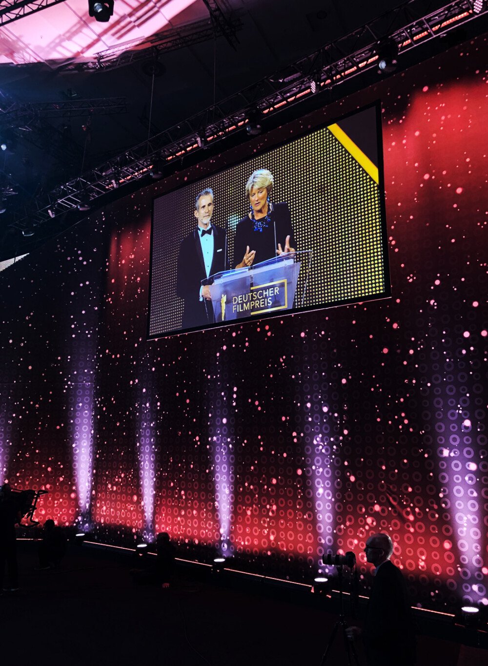 Deutscher-Filmpreis-Corporate-Design-Verleihung-01-1000x1364.jpg